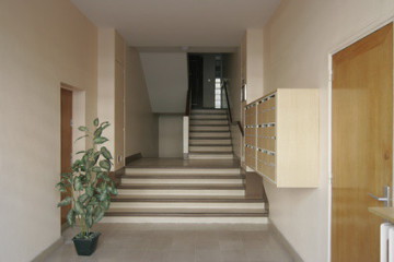 Nettoyage copropriété montée d'escalier